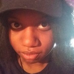 Meet your Posher, Takira